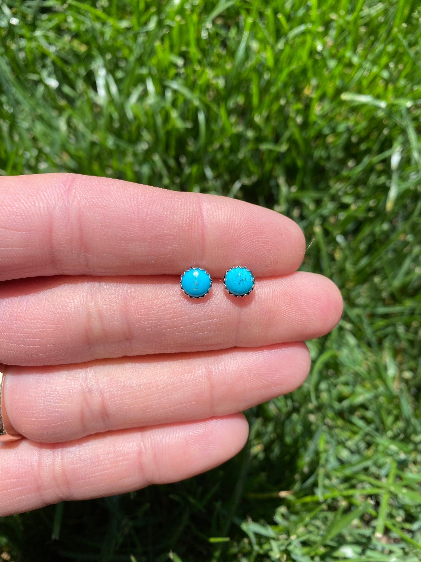 6 mm studs