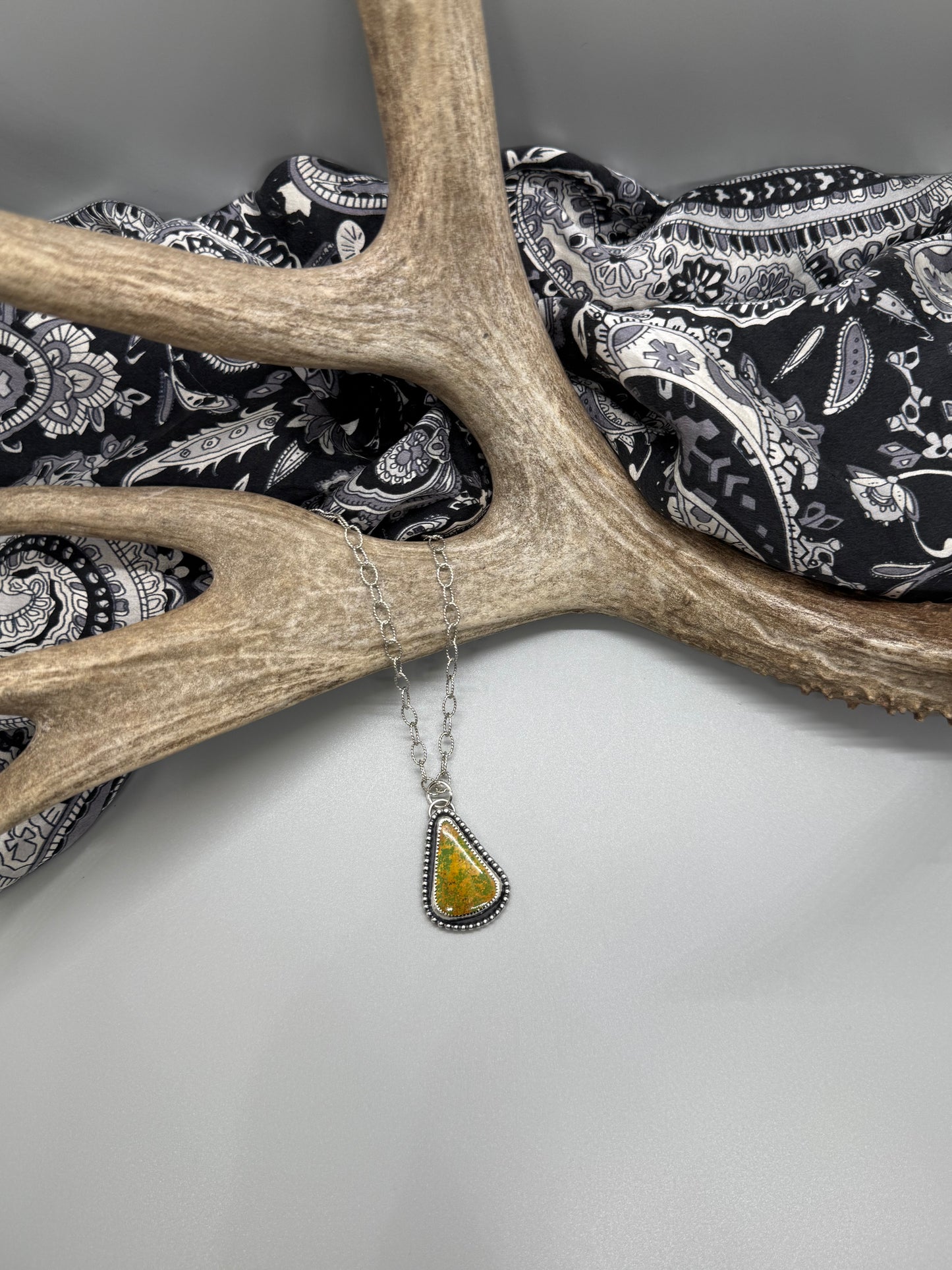Manhattan Green Necklace