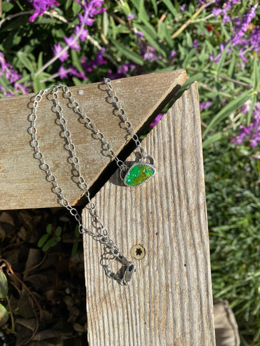 Manhattan Green Necklace